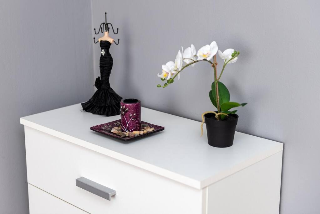 Spacious And Bright Flat Between Airport & Center Διαμέρισμα Βουδαπέστη Εξωτερικό φωτογραφία