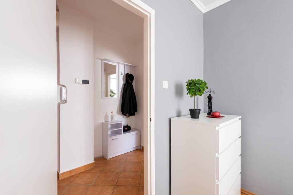 Spacious And Bright Flat Between Airport & Center Διαμέρισμα Βουδαπέστη Εξωτερικό φωτογραφία